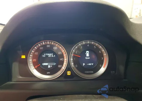 2012 Volvo Xc70 T6 z USA, uszkodzony, nr VIN YV4902BZ0C1139104